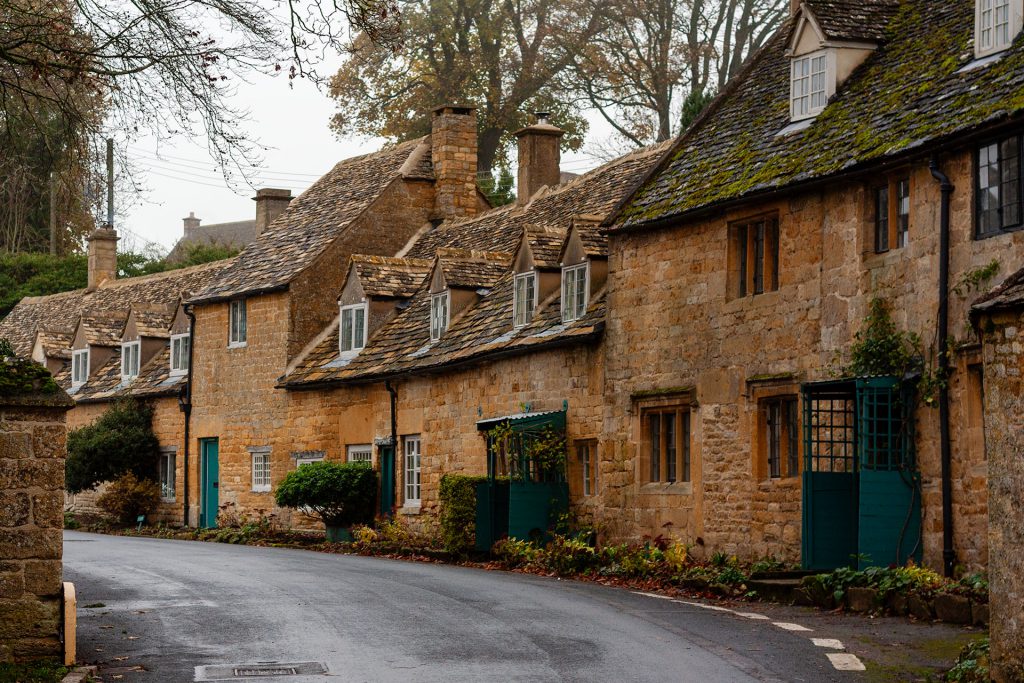 Cottages in Snowshill, on the approach to the Manor
